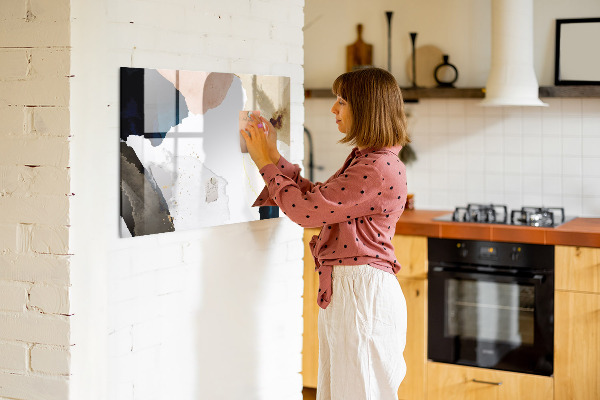 Schreib magnettafel Ein kreativer Raum zur Präsentation von Fotos