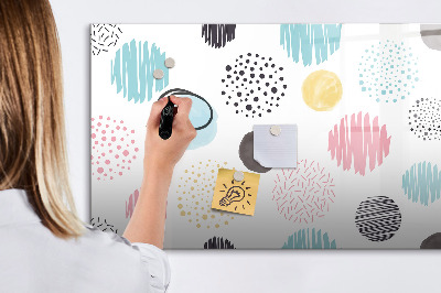 Magnettafel zum schreiben Eine bunte Tafel für Erinnerungen und Notizen