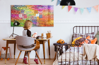 Magnettafel zum schreiben Eine farbenfrohe Wand mit Platz für Fotos