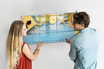 Magnettafel zum schreiben Sommererinnerungen auf blauem Hintergrund