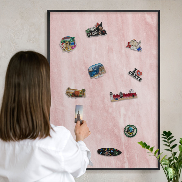 Magnetpinnwand Metall für Urlaubsmagnete mit schwarzem Rahmen Rosa Textur