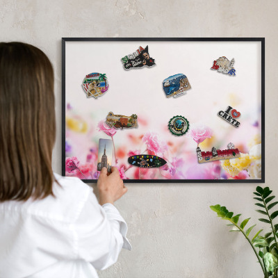 Magnetpinnwand Metall für Urlaubsmagnete mit schwarzem Rahmen Pastellblumen