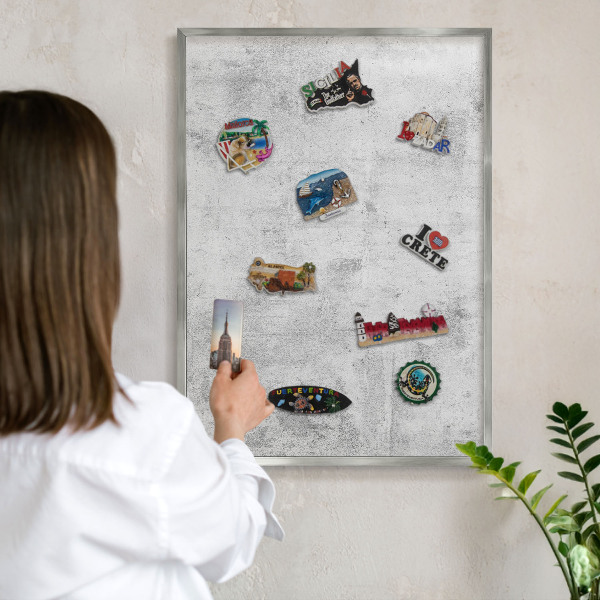 Metalltafel für Magnete mit silbernem Rahmen Rohbeton