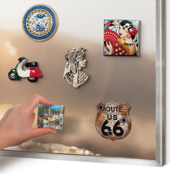 Dekoratives Magnetboard aus Metall in Silberrahmen Retro-Reisen