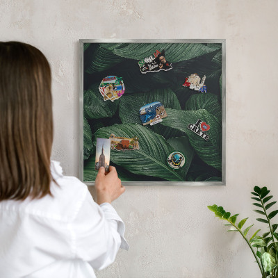 Metalltafel für Magnete mit silbernem Rahmen Das Grün der Natur
