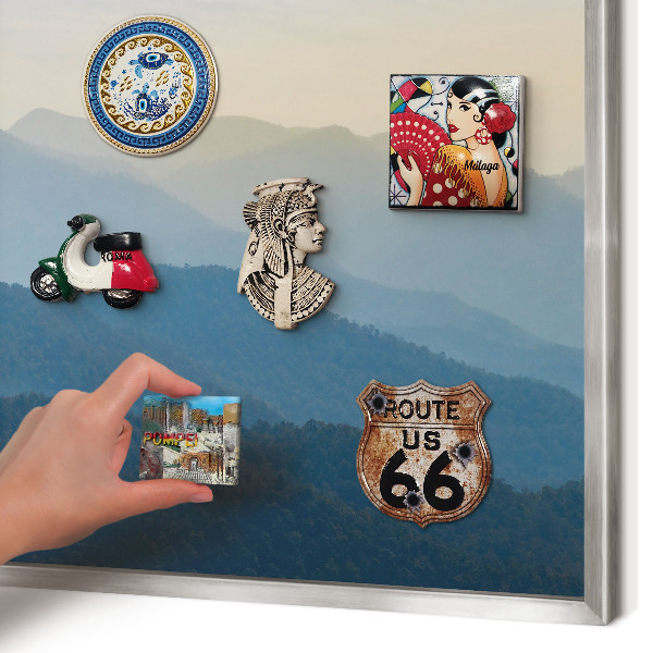 Dekoratives Magnetboard aus Metall in Silberrahmen Bergblick