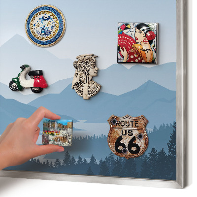 Dekoratives Magnetboard aus Metall in Silberrahmen Harmonie der Berge
