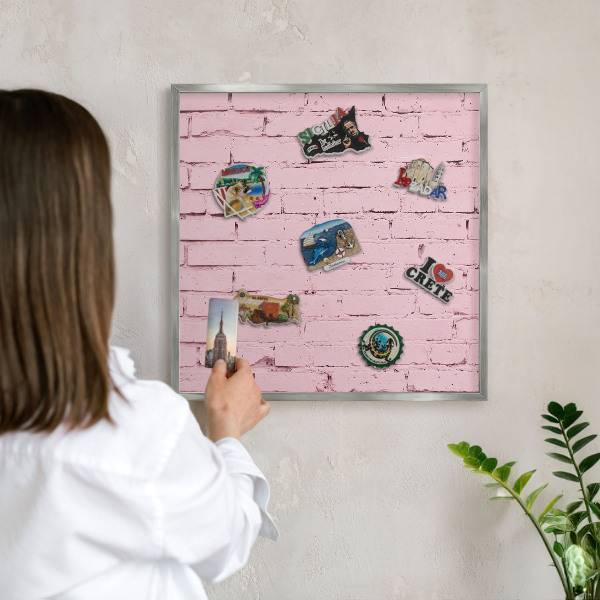Metalltafel für Magnete mit silbernem Rahmen Rosa Ziegelstein