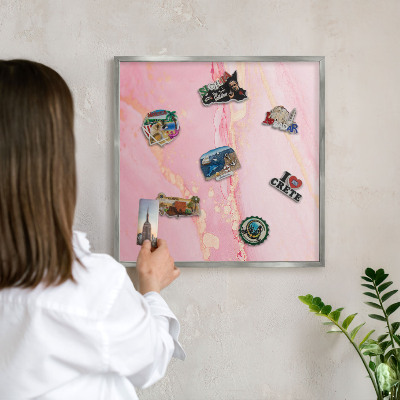 Metalltafel für Magnete mit silbernem Rahmen Rosa Eleganz