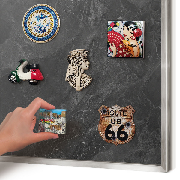 Dekoratives Magnetboard aus Metall in Silberrahmen Graue Eleganz