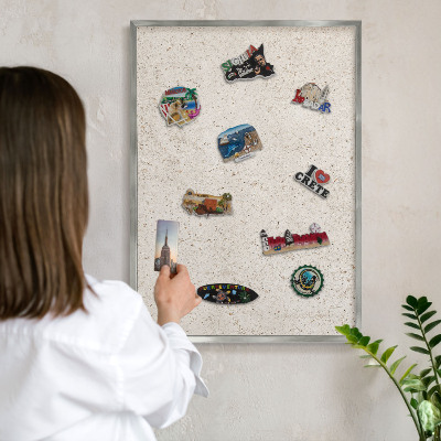 Metalltafel für Magnete mit silbernem Rahmen Zarter Hintergrund