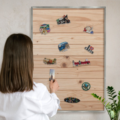 Metalltafel für Magnete mit silbernem Rahmen Holzmuster