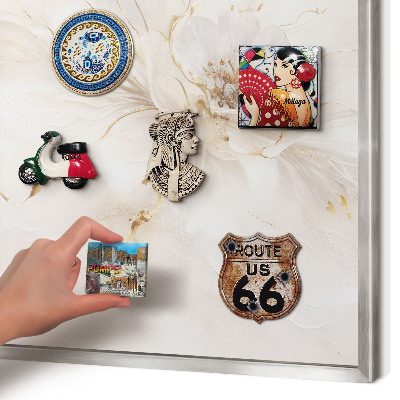 Dekoratives Magnetboard aus Metall in Silberrahmen Florale Eleganz