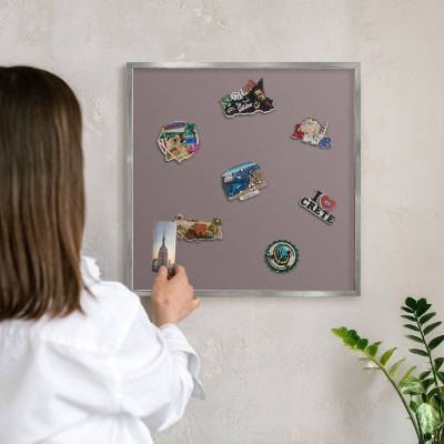 Metalltafel für Magnete mit silbernem Rahmen Aschbraun