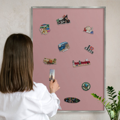 Metalltafel für Magnete mit silbernem Rahmen Pastellrosa