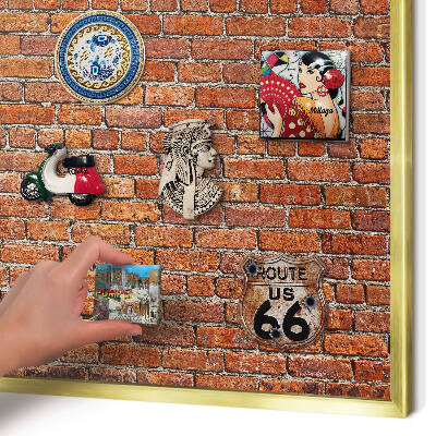 Magnettafel für Urlaubsmagnete in Goldrahmen Ziegelmotiv
