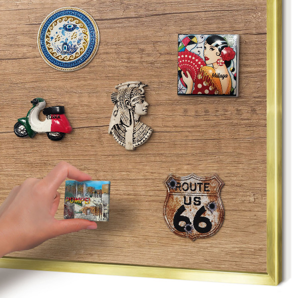 Magnettafel für Urlaubsmagnete in Goldrahmen Holzstruktur