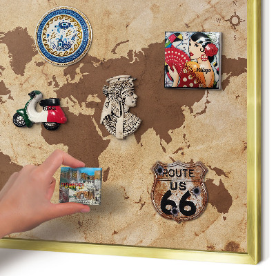 Magnettafel für Urlaubsmagnete in Goldrahmen Weltkarte