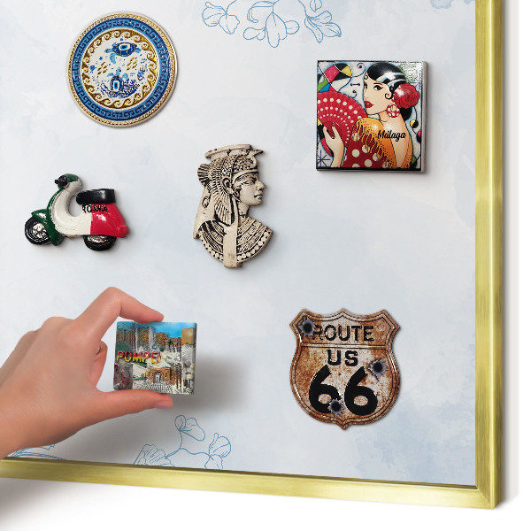 Magnettafel für Urlaubsmagnete in Goldrahmen Floristische Eleganz