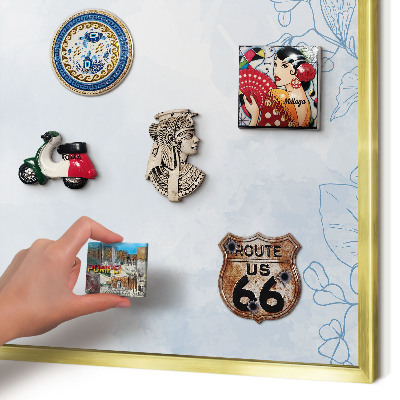 Magnettafel für Urlaubsmagnete in Goldrahmen Floristische Eleganz