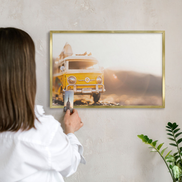 Magnettafel für Urlaubsmagnete in Goldrahmen Retro-Reisen