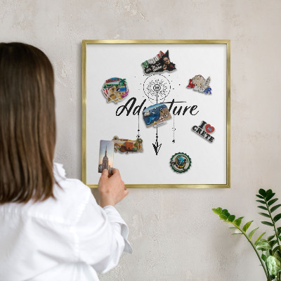 Magnettafel für Urlaubsmagnete in Goldrahmen Abenteuerthema