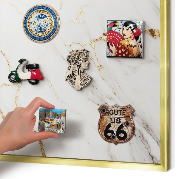 Magnettafel für Urlaubsmagnete in Goldrahmen Marmor-Eleganz