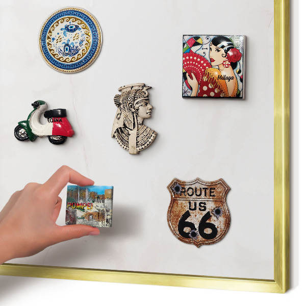 Magnettafel für Urlaubsmagnete in Goldrahmen Marmor-Eleganz