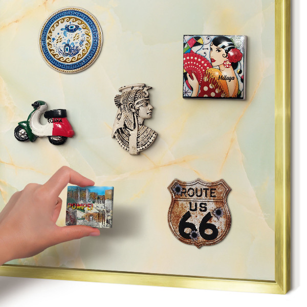 Magnettafel für Urlaubsmagnete in Goldrahmen Marmor-Eleganz