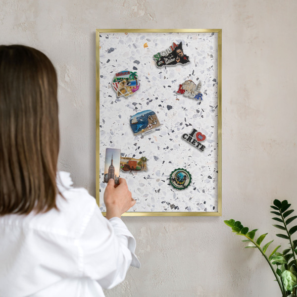 Magnettafel dekorativ bedruckt mit goldenem Rahmen Terrazzo-Stil