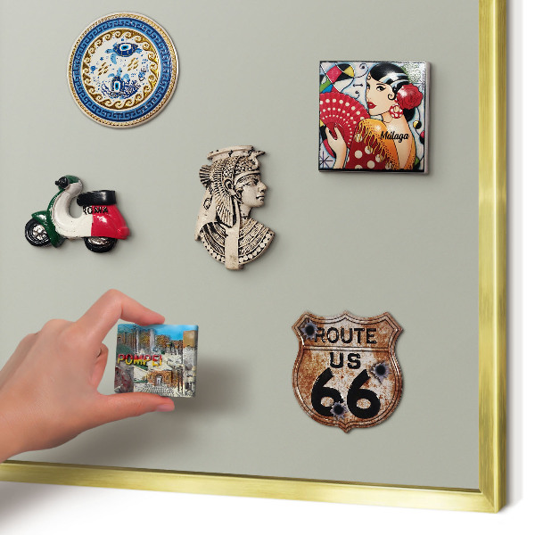 Magnettafel für Urlaubsmagnete in Goldrahmen Neutralgrau