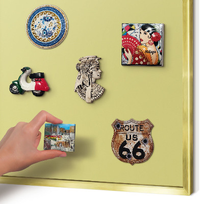 Magnettafel für Urlaubsmagnete in Goldrahmen Heller Senf