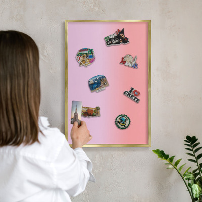Magnettafel für Urlaubsmagnete in Goldrahmen Feiner Gradient