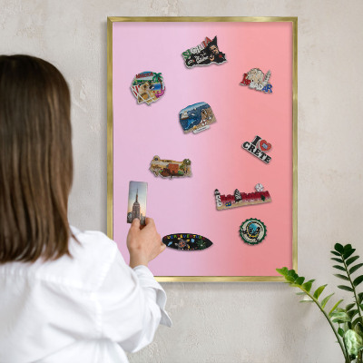 Magnettafel für Urlaubsmagnete in Goldrahmen Feiner Gradient