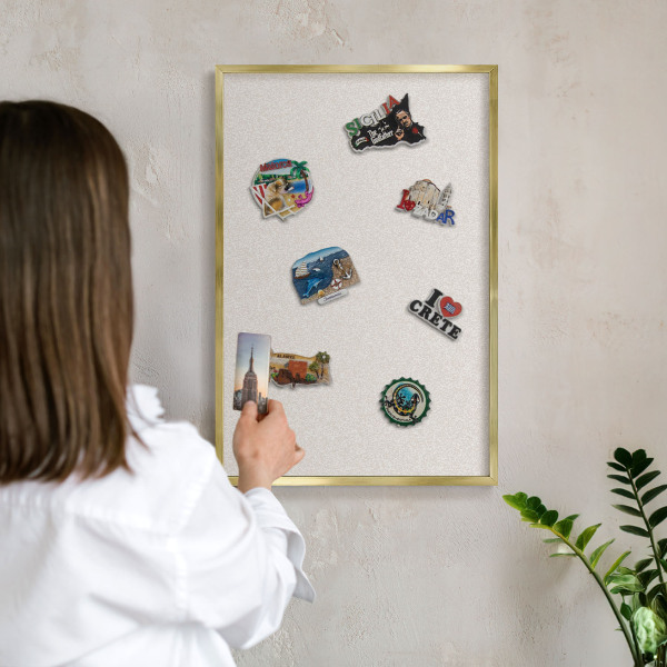 Magnettafel dekorativ bedruckt mit goldenem Rahmen Cremige Textur