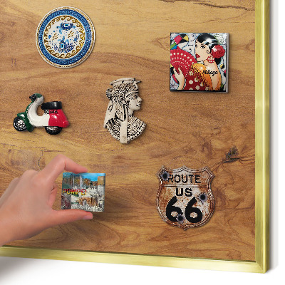 Magnettafel für Urlaubsmagnete in Goldrahmen Naturholz