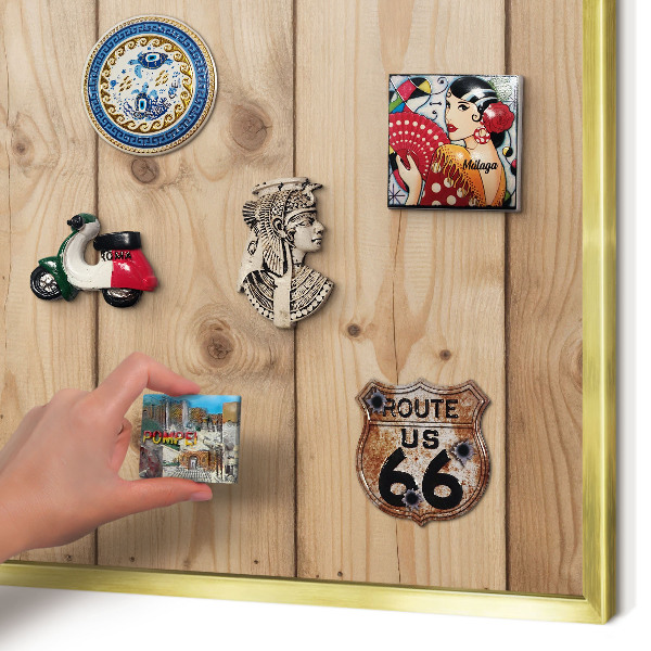 Magnettafel für Urlaubsmagnete in Goldrahmen Holzstruktur