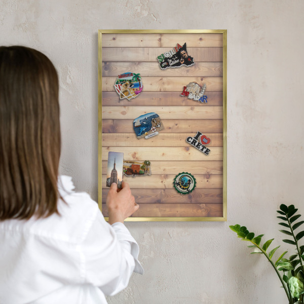 Magnettafel für Urlaubsmagnete in Goldrahmen Holzbretter