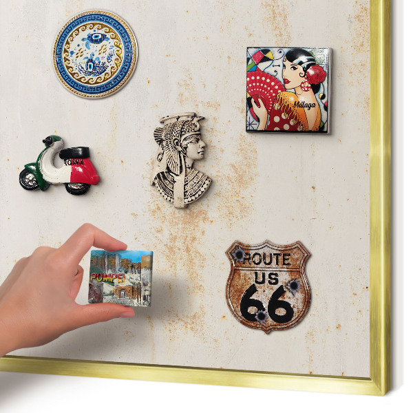 Magnettafel für Urlaubsmagnete in Goldrahmen Rostige Textur
