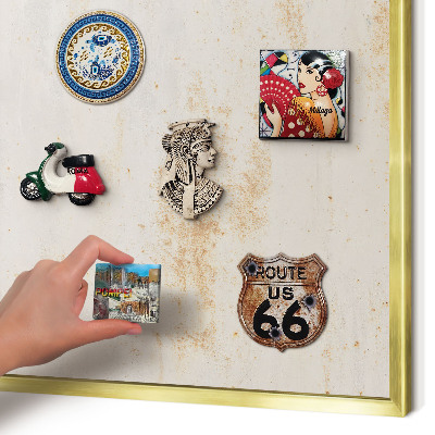 Magnettafel für Urlaubsmagnete in Goldrahmen Rostige Textur