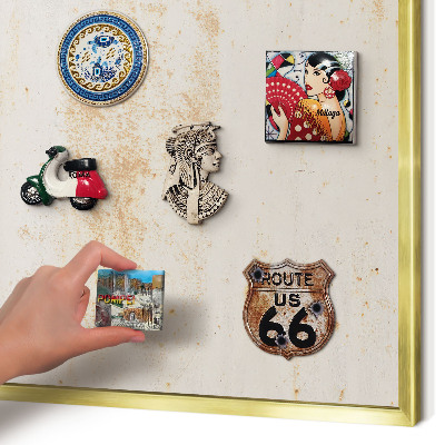 Magnettafel für Urlaubsmagnete in Goldrahmen Rostige Textur