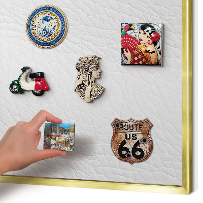 Magnettafel für Urlaubsmagnete in Goldrahmen Elegante Textur