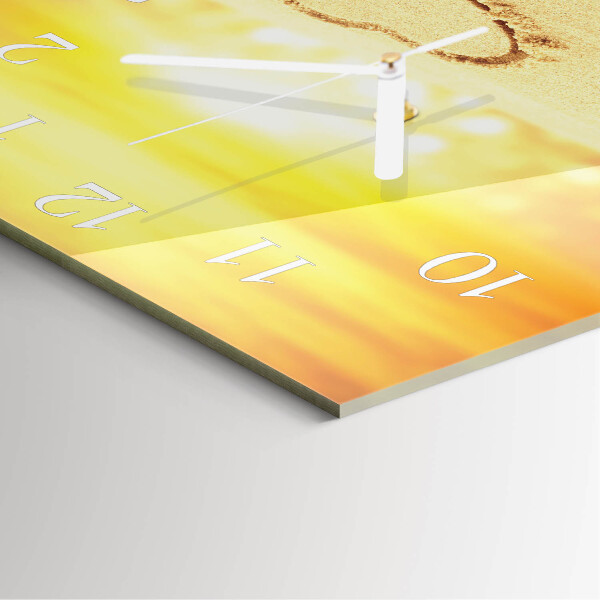 Wanduhr quadratisch Herz im Sand