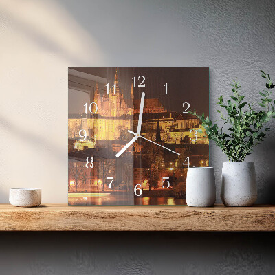 Wanduhr quadratisch Prag