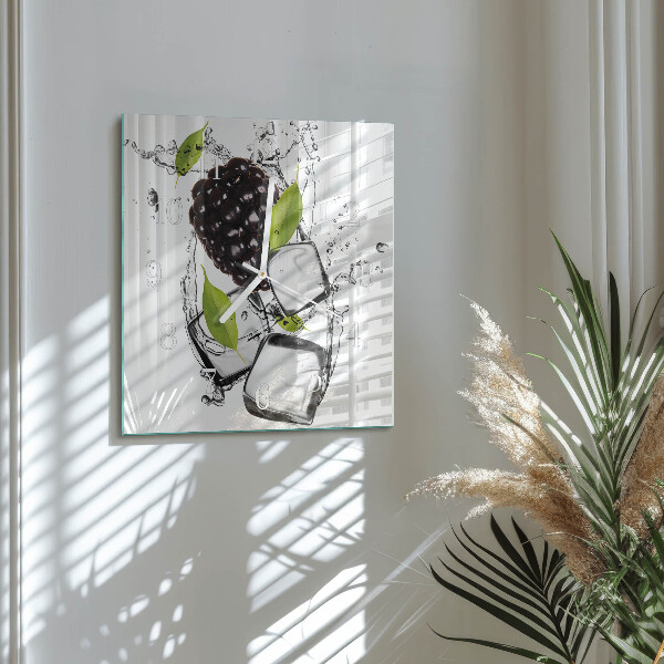 Wanduhr quadratisch Brombeere