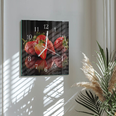 Wanduhr quadratisch Erdbeeren