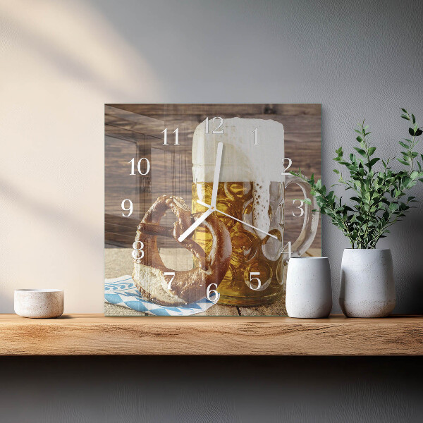 Wanduhr quadratisch Bierbrezel
