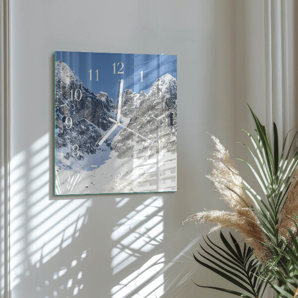 Wanduhr quadratisch Berge Winter