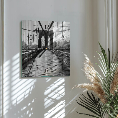 Wanduhr aus glas Brücke