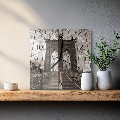 Wanduhr aus glas Brücke